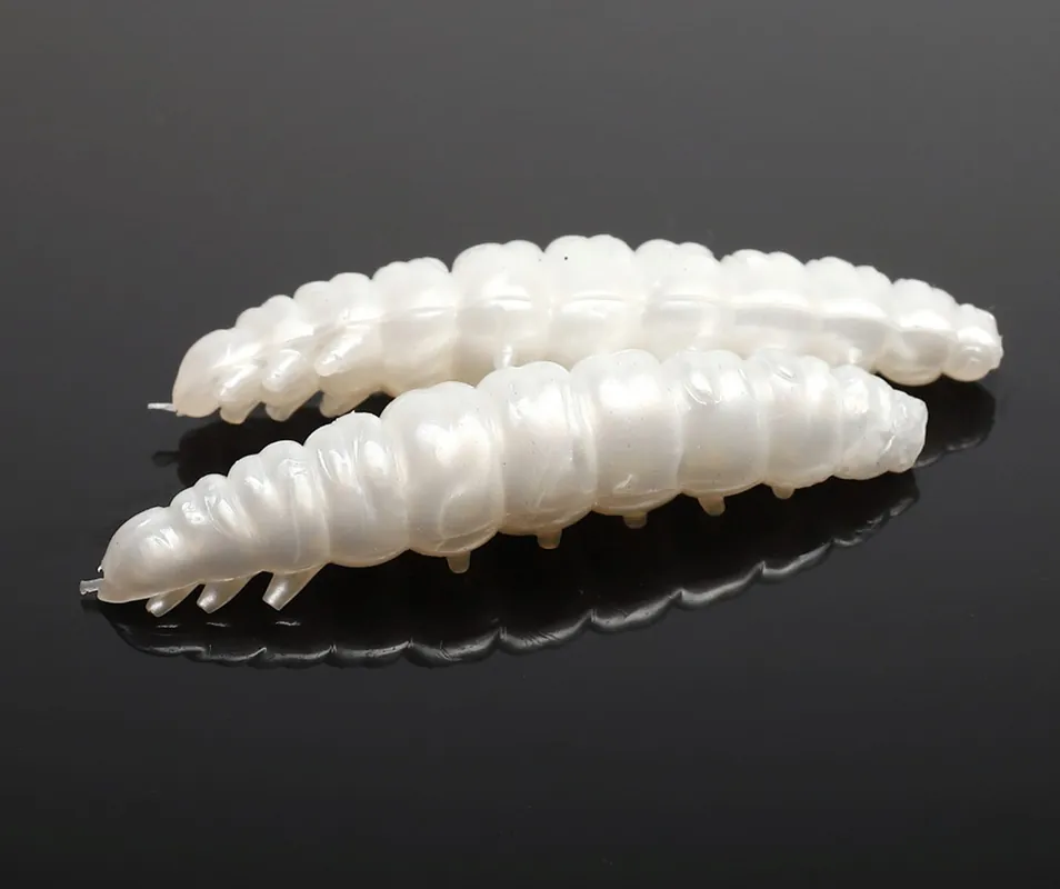 Nově v sortimentu - Libra Lures Larva Silver Pearl
